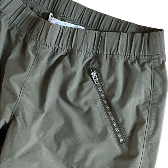 Athleta Olive Brooklyn Jogger Track Pants Size 8 Zipper Pockets Lightweight - Picture 3 of 8